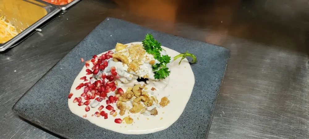 Chiles En Nogada